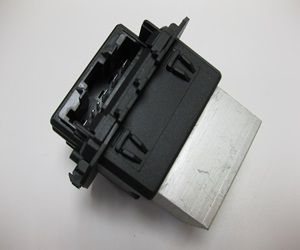 Citroen C5 II kombi digitális klíma előtét ellenállás – Citroen autóalkatrészek